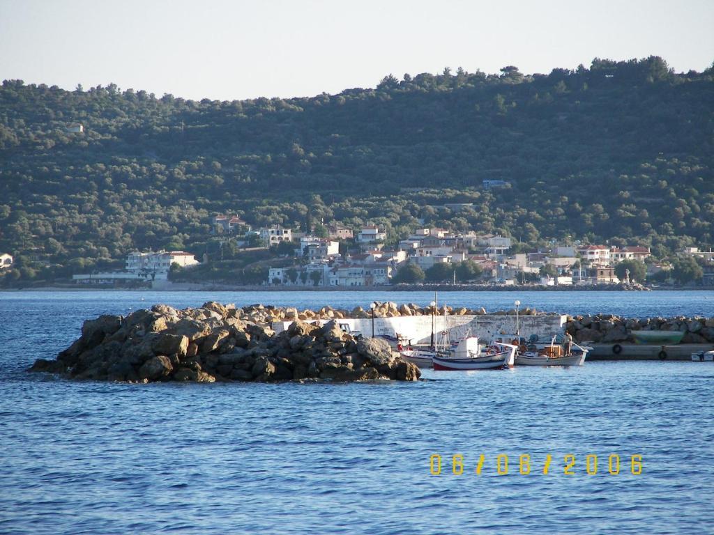 Theoxenia Chios Apartments Paralia Agias Foteinis Стая снимка